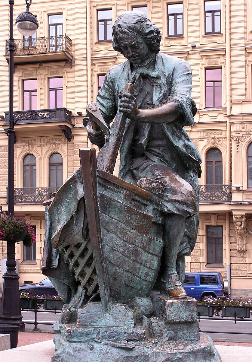 Памятник Петру-плотнику. Адмиралтейская набережная. Санкт-Петербург. Фото: Андрей Бутко.