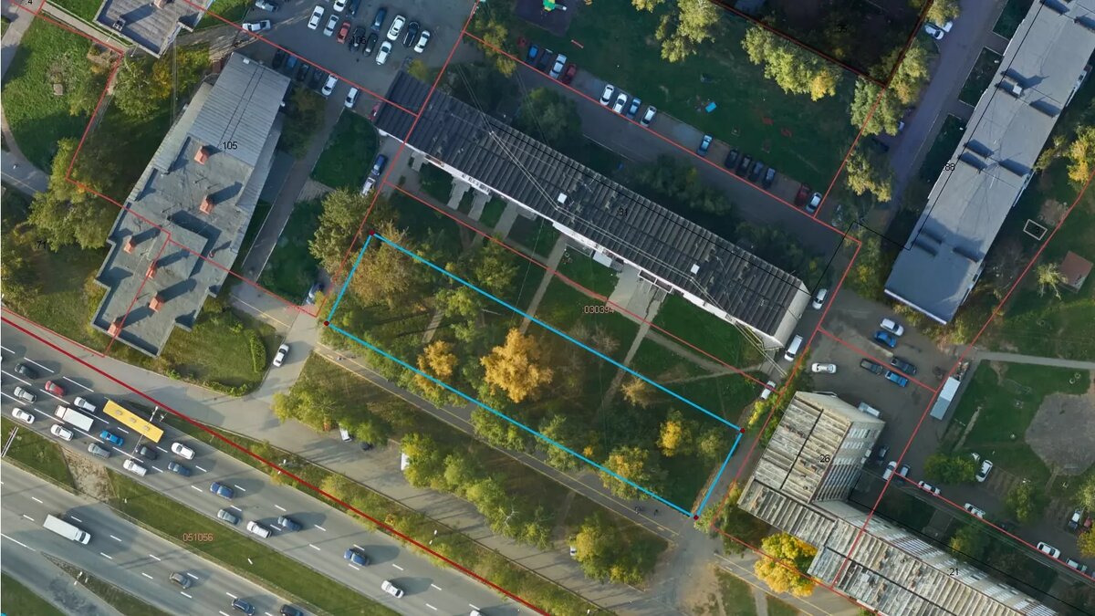     Власти Ижевска сдали в аренду за 22 млн рублей земельный участок, на котором сейчас находится сквер по улице Молодежной, одной из самых богатых женщин республики.