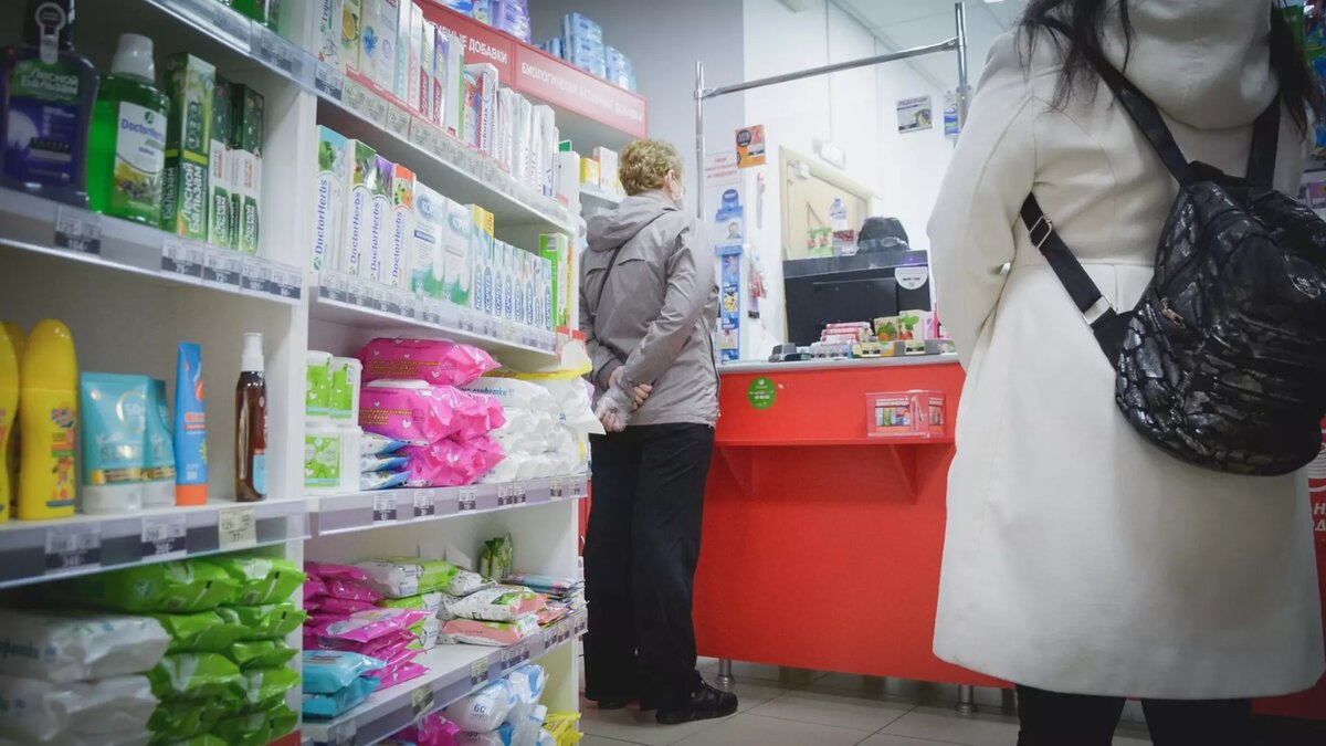     Следственный комитет России займётся проблемой обеспечения медицинскими препаратами больного раком жителя Волгоградской области. Он уже долгое время не может получить положенные лекарства.