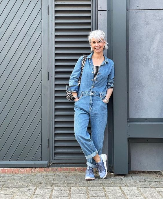 Модная женщина в возрасте. Мода для пожилых. Элегантная женщина в возрасте. Украшения для женщин 60+. Ари сет коэн.