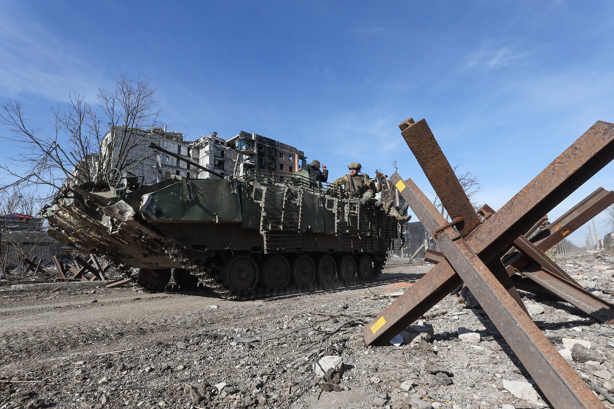 Несколько раз целый и. Цитата если вы хотите вырастить хороших детей. Несколько раз целый и. Герой нашего времени иллюстрации иткина. Рассказ случай жизни.