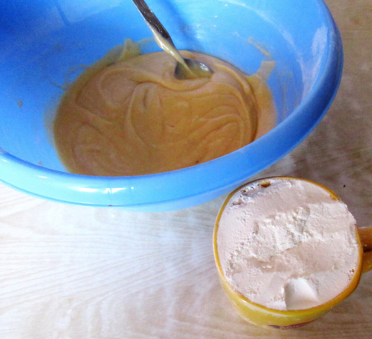 рецепт манной каши на молоке. жидкая манная каша на молоке пропорции на 1. самая полезная каша. полезные свойства каш. каши от запора.