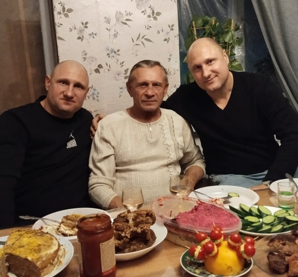 Мама твоя брат. Мама твоя брат. Брат 2. День братьев. Вот матерь моя и братья мои.