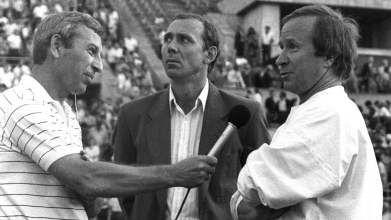 1991 год. Евгений Майоров (слева) интервьюирует Павла Садырина (справа) и Олега Романцева. Фото Александр Федоров, «СЭ»