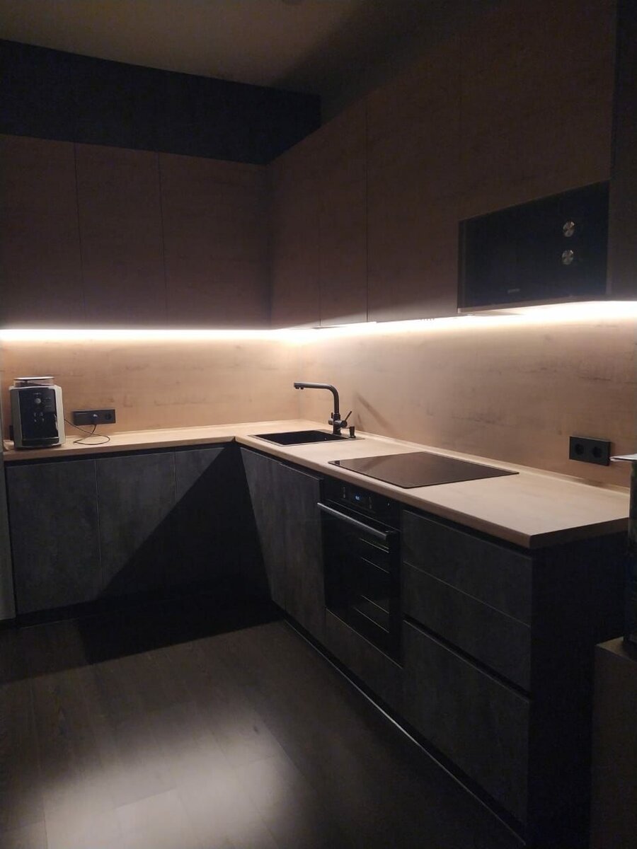 Дизайн кухни сделай сам. Резные фасады для кухни. Интерьер кухни своими руками. Барная стойка для кухни. Дизайн кухни своими руками.