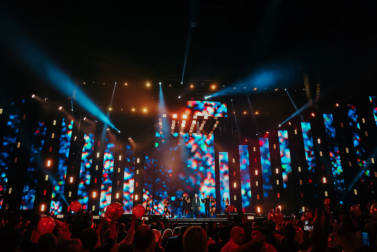 Все гонорары артисты передали в адрес детских больниц Луганской области.  Фото: Фото предоставлено пресс-службой «Русской Медиагруппы»