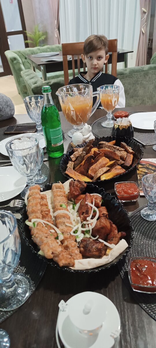 Ах этот вечер встреч!