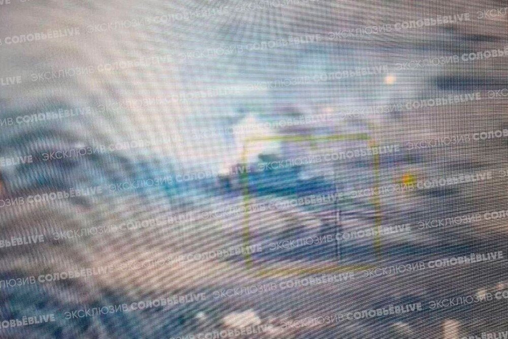 Очень интересный мужчина. Том что через несколько дней. Том что через несколько дней. Почему через несколько дней уровень жидкости спирта. Комедии про подростковые поездки.