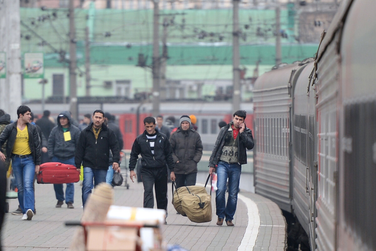 Москва ничем не отличается от Душанбе…». Таджичка рассказала о трудностях  жизни в российской столице | RuNews24.ru | Дзен