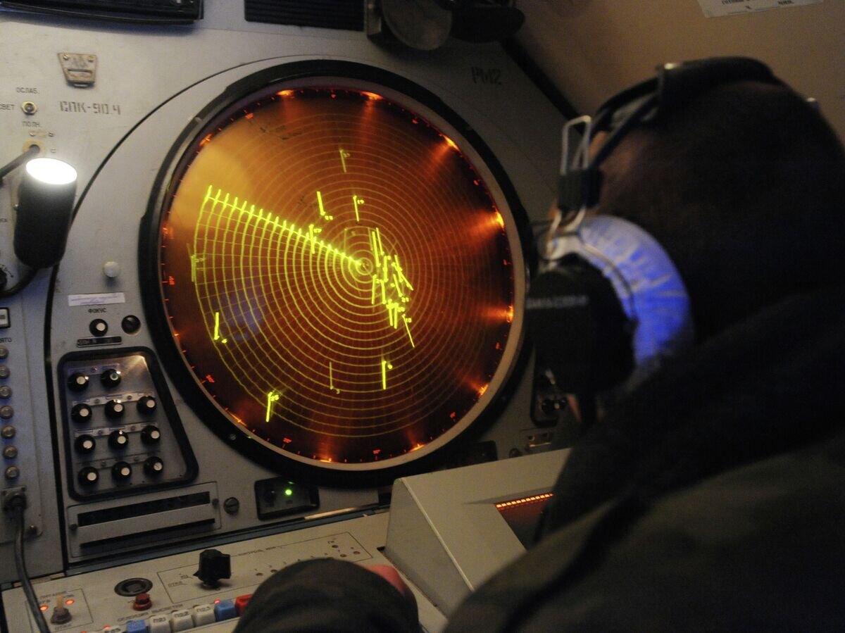    Пост обработки передачи радиоданных© РИА Новости / Сергей Пятаков