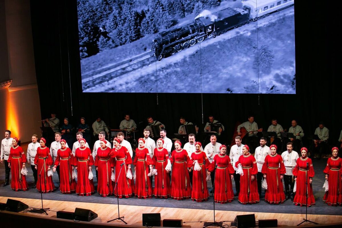  📷    Артисты Оренбуржья собрали почти 2 млн рублей в поддержку бойцов СВО Кристина Просвиркина