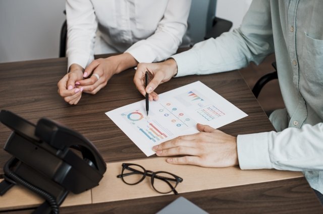    Может ли пенсионер признать себя банкротом и как это сделать без суда?