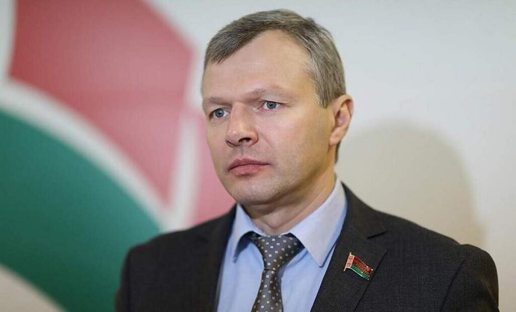 Лидер партии «Белая Русь» Олег Романов