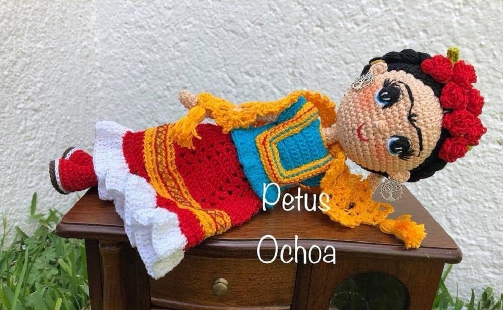    Фрида Кало крючком, куколка-амигуруми от Petus Ochoa   
Источник: Кадр из видео