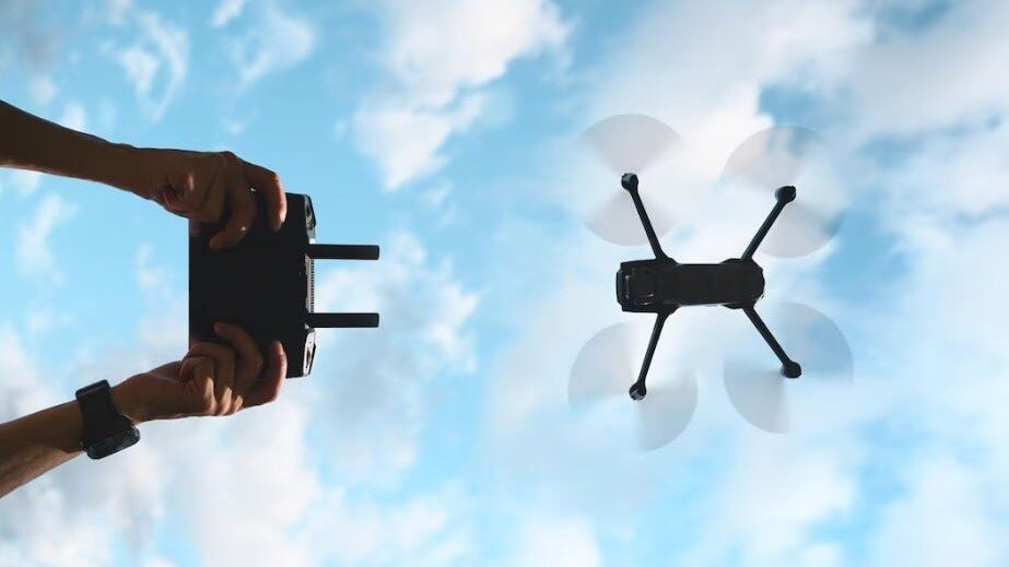    Жители Югры могут пройти курсы управления беспилотниками