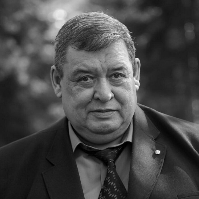 Мэр Саянска Олег Боровский скоропостижно скончался 27 февраля. Об этом сообщил губернатор Иркутской области Игорь Кобзев.