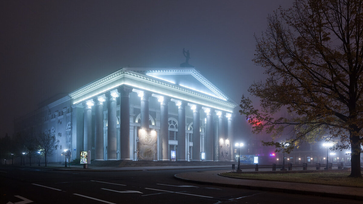 Курский театр имени А.С. Пушкина. Фото - Яндекс-картинки