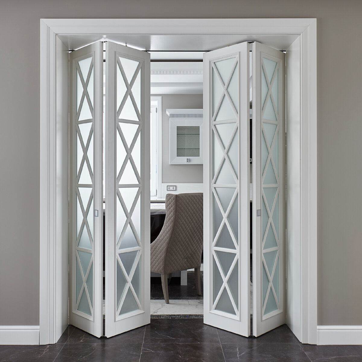 Дверь-книжка