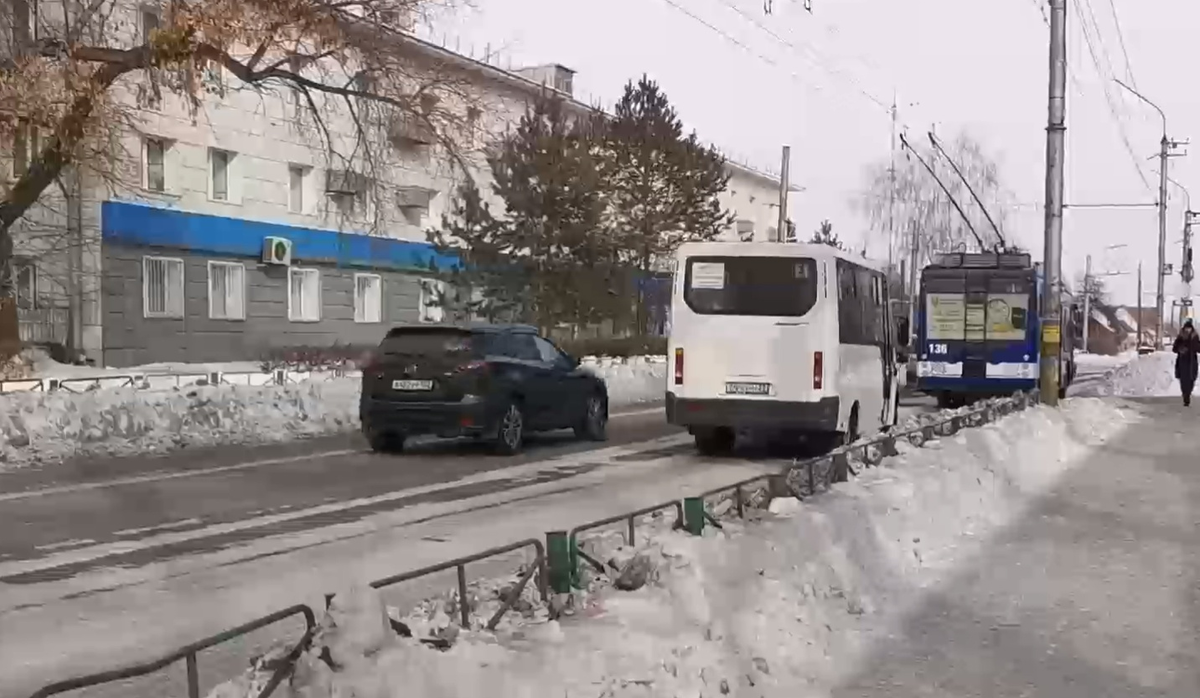 Маршрутчик высадил мальчика в -30 на пять остановок раньше. И дело совсем  не в оплате проезда | Царьград Новосибирск | Дзен