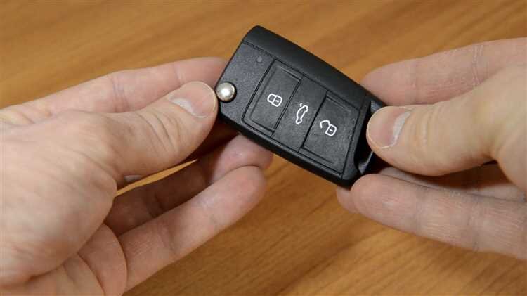  Вы владелец автомобиля Skoda Octavia A7? Тогда вы, наверняка, знаете, как важен ключ-брелок для открытия и запуска вашего автомобиля.-2