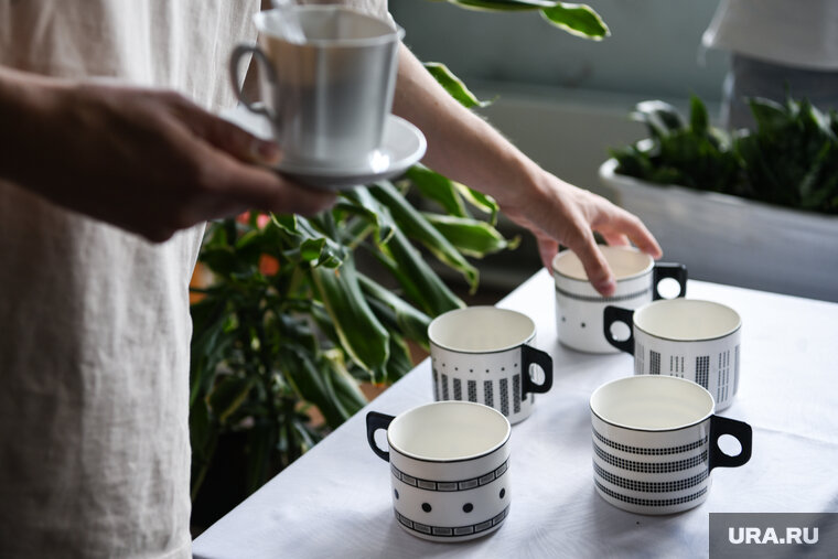 В каких кружках занимаетесь. В каких кружках занимаетесь. В каких кружках занимаетесь. Кружка вам пиzда. Рисунок кружки.