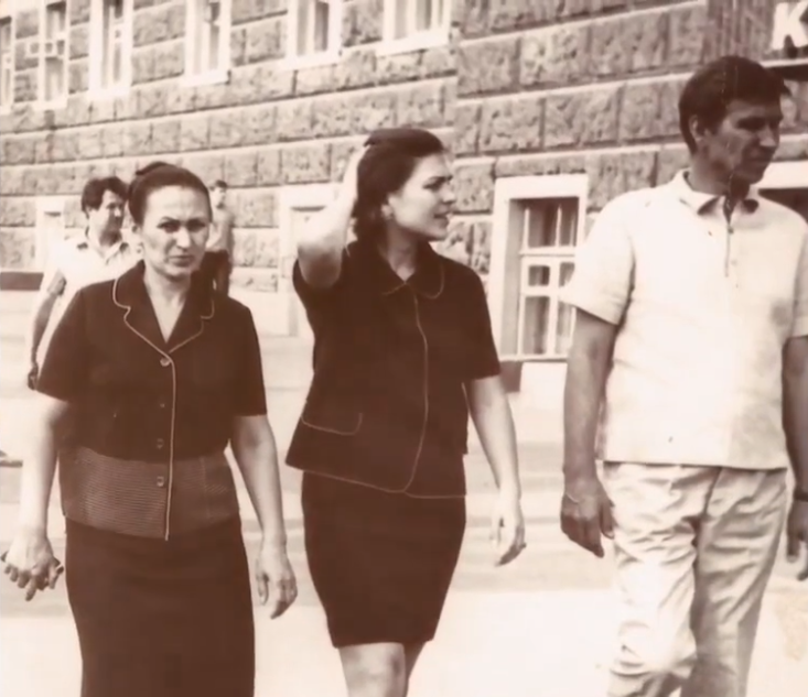 Мать, Татьяна и отчим Эдуард 