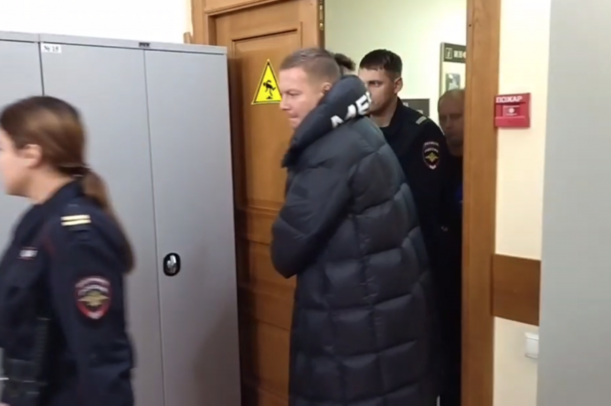    В Ярославле обвиняемого в поджоге ресторана экс-депутата оставили в СИЗО
