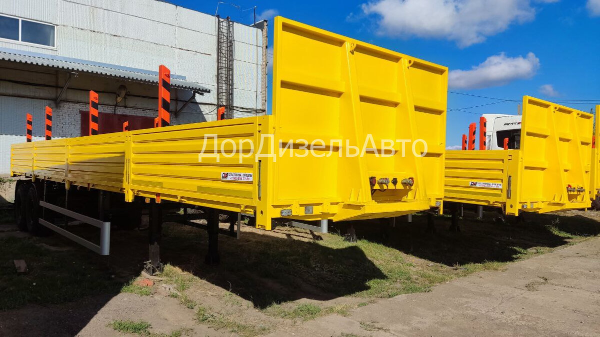 Бортовой полуприцеп ТЗА 588521-0000024-10 с кониками