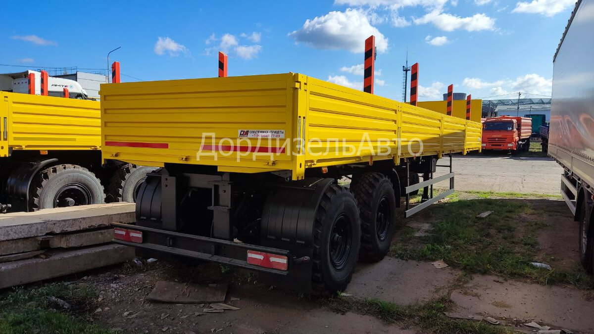 Борта полуприцепа откидные с трех сторон (боковые и задний борт)