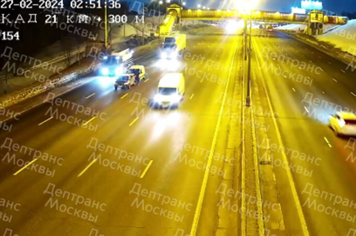    Кровь на МКАДе.