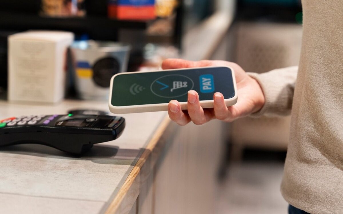    ПСБ: оплачивать покупки гаджетами можно в каждой второй торговой точке Воронежа Фото с сайта Freepik