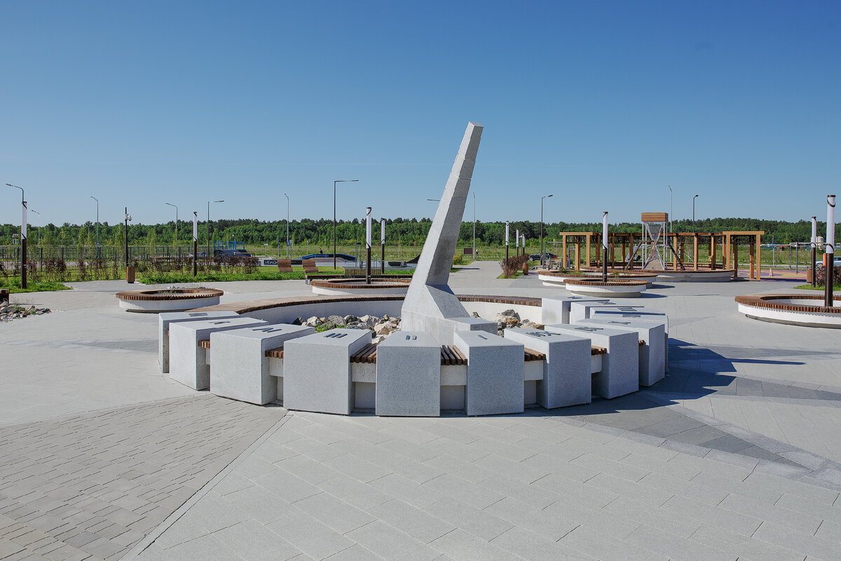 Сквер в Тюмени - Песочные часы