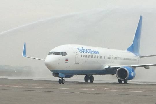    Алтайский экс-депутат Махсудян не смог пристегнуться в самолете «Победы» и устроил дебош