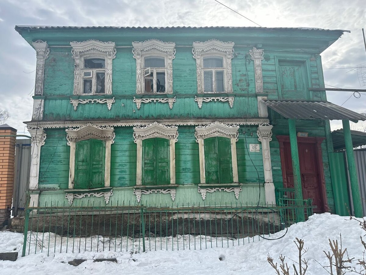    В Курске загорелся дом, построенный в 19 веке