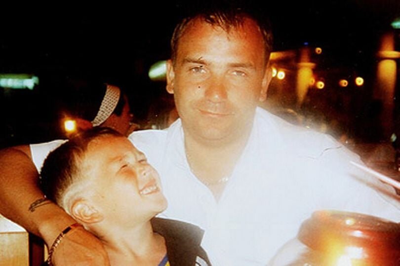 история людей потерявших. фотографии неизвестных людей. история людей потерявших. люди которые потерялись. фото неизвестного мужчины.