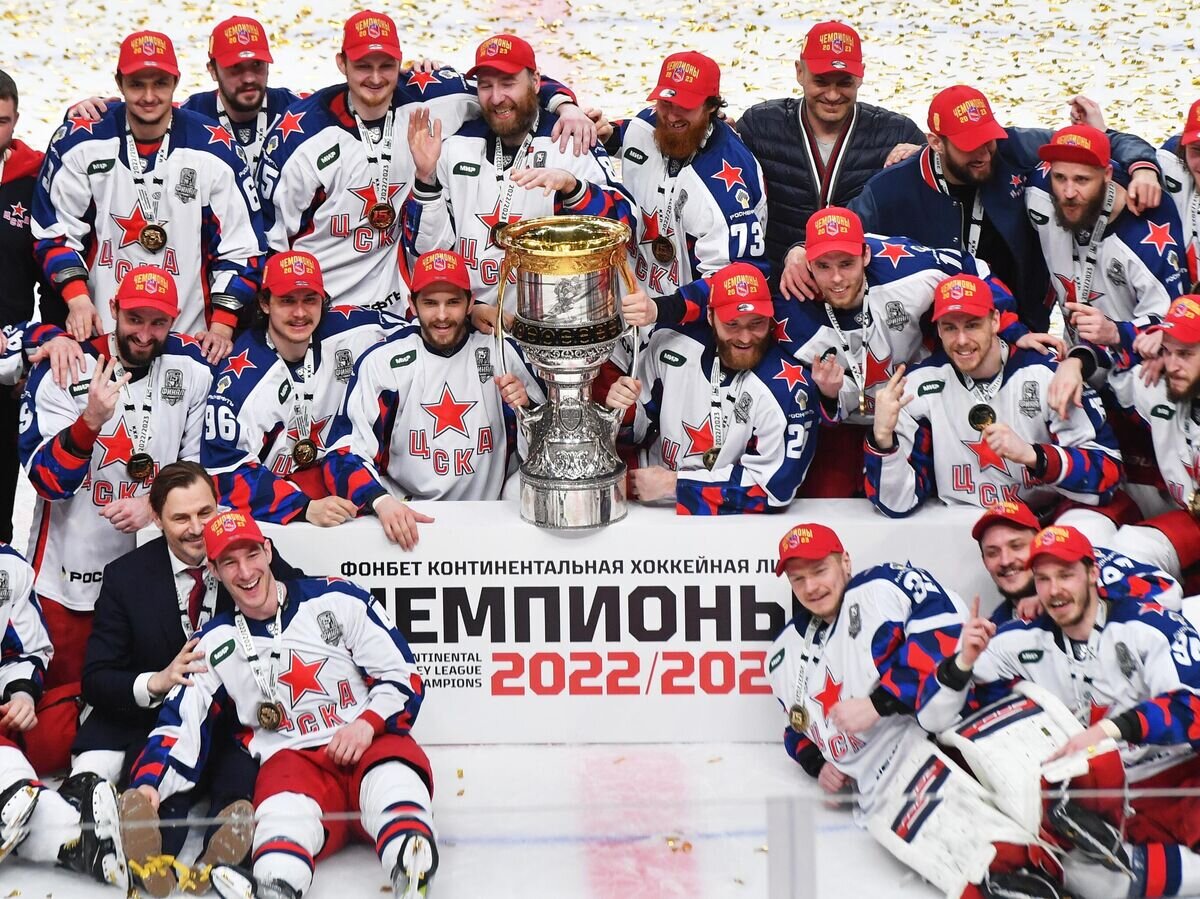    Хоккеисты ЦСКА© РИА Новости / Максим Богодвид
