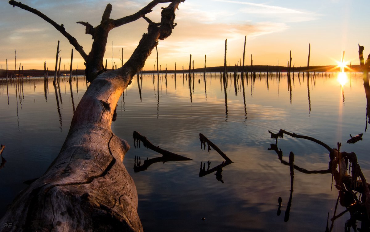 Озеро Тамбукан. Фото: stranabolgariya.ru