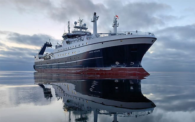    БМРТ пр.СТ-192 «Капитан Мартынов» на ЗХИ