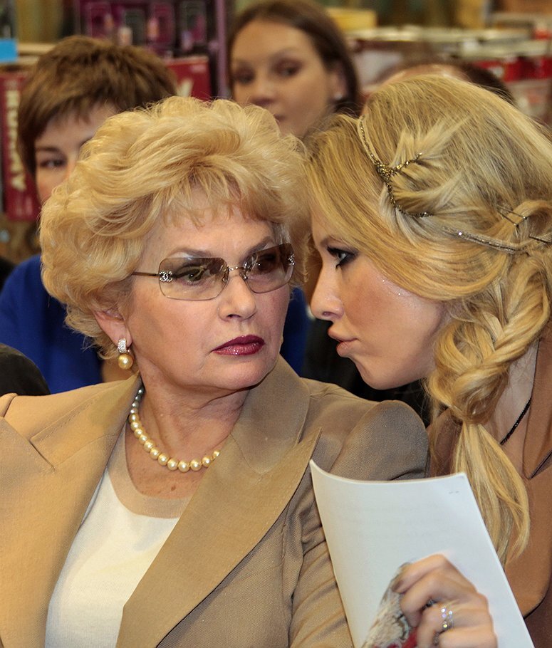 Нарусова и Ксения Собчак 