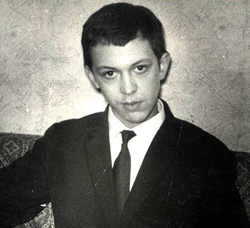 Аркадий в юности.