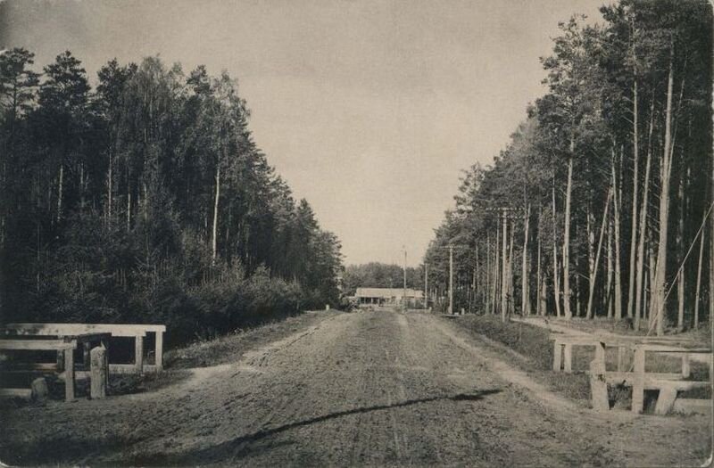 Вид на противоположный от станции Лосиноостровская конец Лосиноостровского проезда (ул.Рудневой).