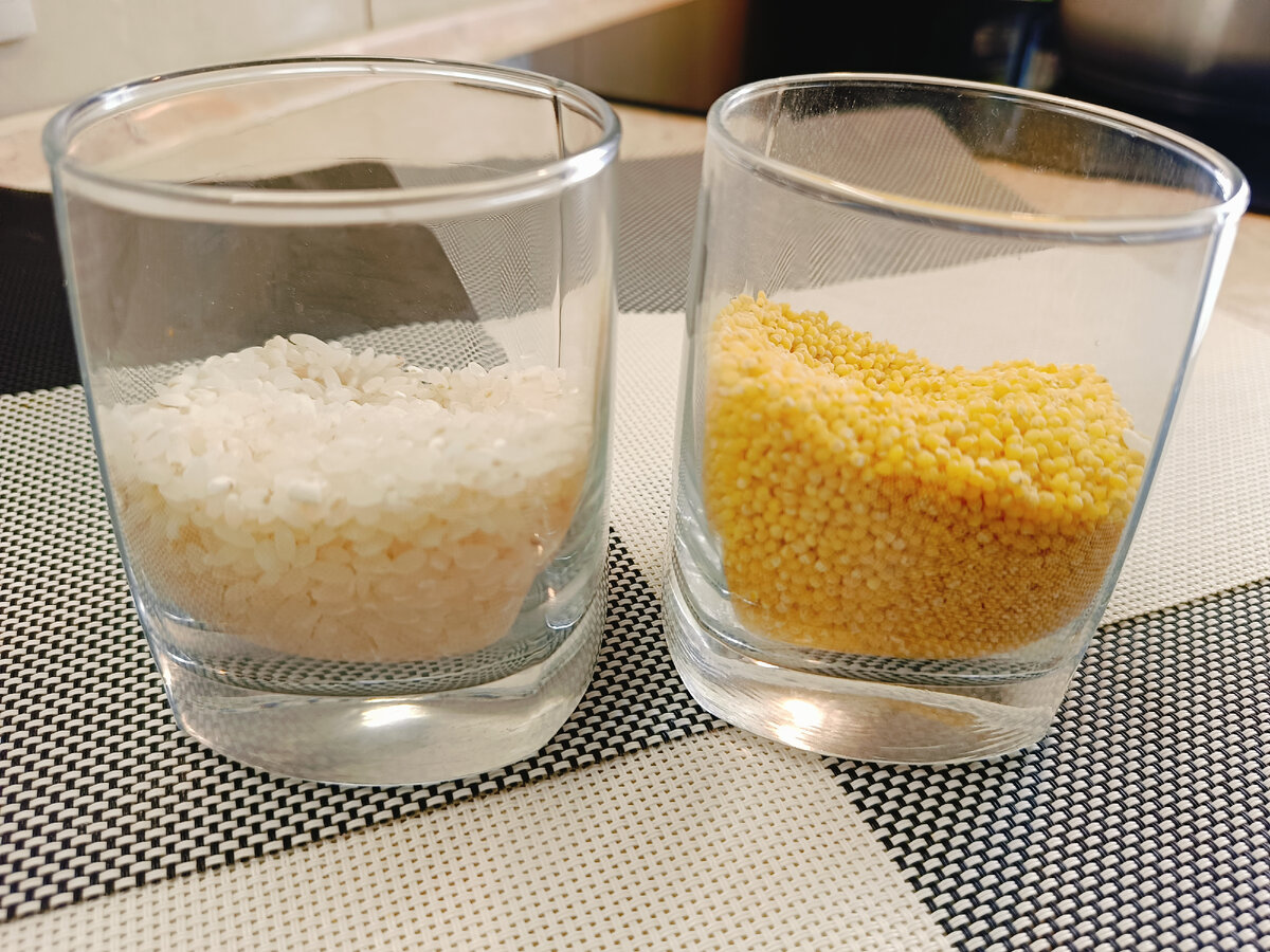 Взяла по пол стакана, чтобы семья съела, а завтра новая каша. Фото автора. 