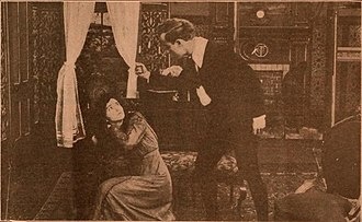 Сохранившееся фоторгафия из фильма "Джейн Эйр", 1910 год. Ирма Тейлор в роли Джейн Эйр и Чарльз Комптон в роли Джона Рида