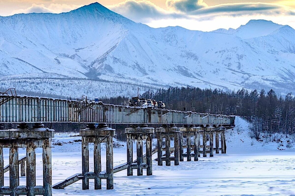 Мост через реку Витим