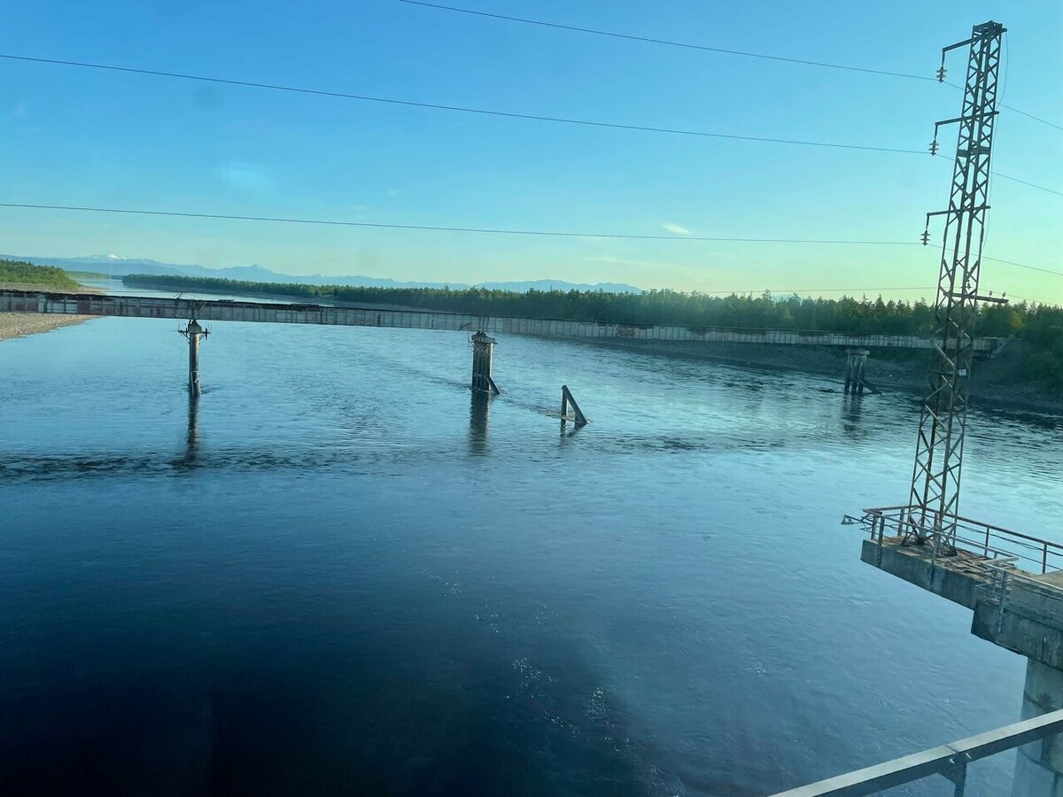 Вид на Витимский мост с железнодорожного моста 