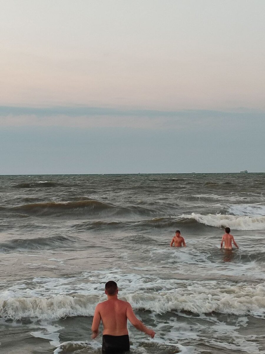 Разгрузка фуры на складе. Грузчик золота. Термобудка вместительность 12 кубов. Переезд 5. Грузовик для перевозки мебели.