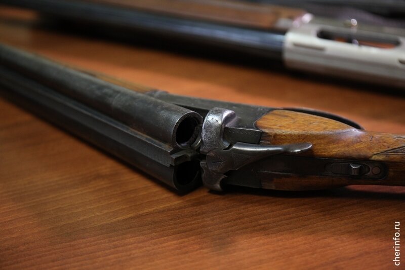    В 2021 году на свалке за деревней Борисово 36-летний подсудимый нашел 52 патрона к нарезному боевому огнестрельному оружию.