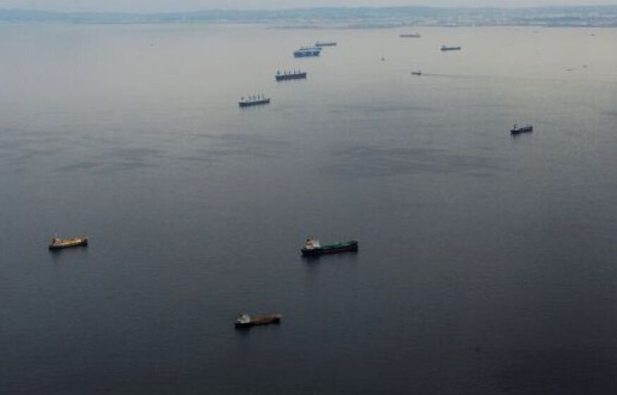    Взрыв в Красном море: Instagram* вернулся в Россию, РКН прибавилось работы