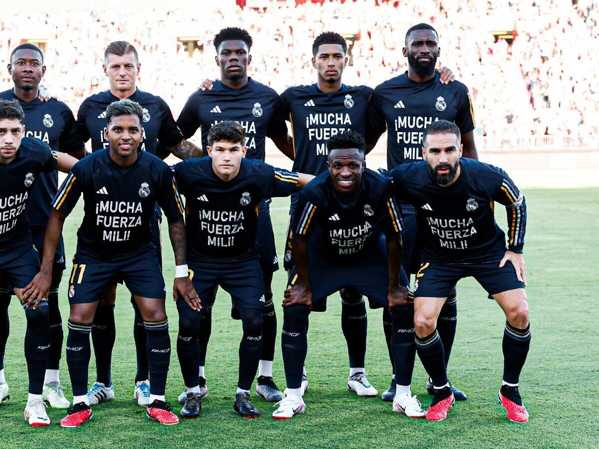    Футболисты мадридского "Реала" перед матчем Примеры© пресс-служба клуба "Реал Мадрид"