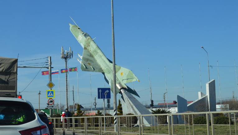 Фото автора. 26.02.2024. Город Кореновск. Памятник самолёту.